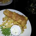 le typique fish and chips/the typical fish and chips