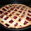 Strawberry vinegar pie